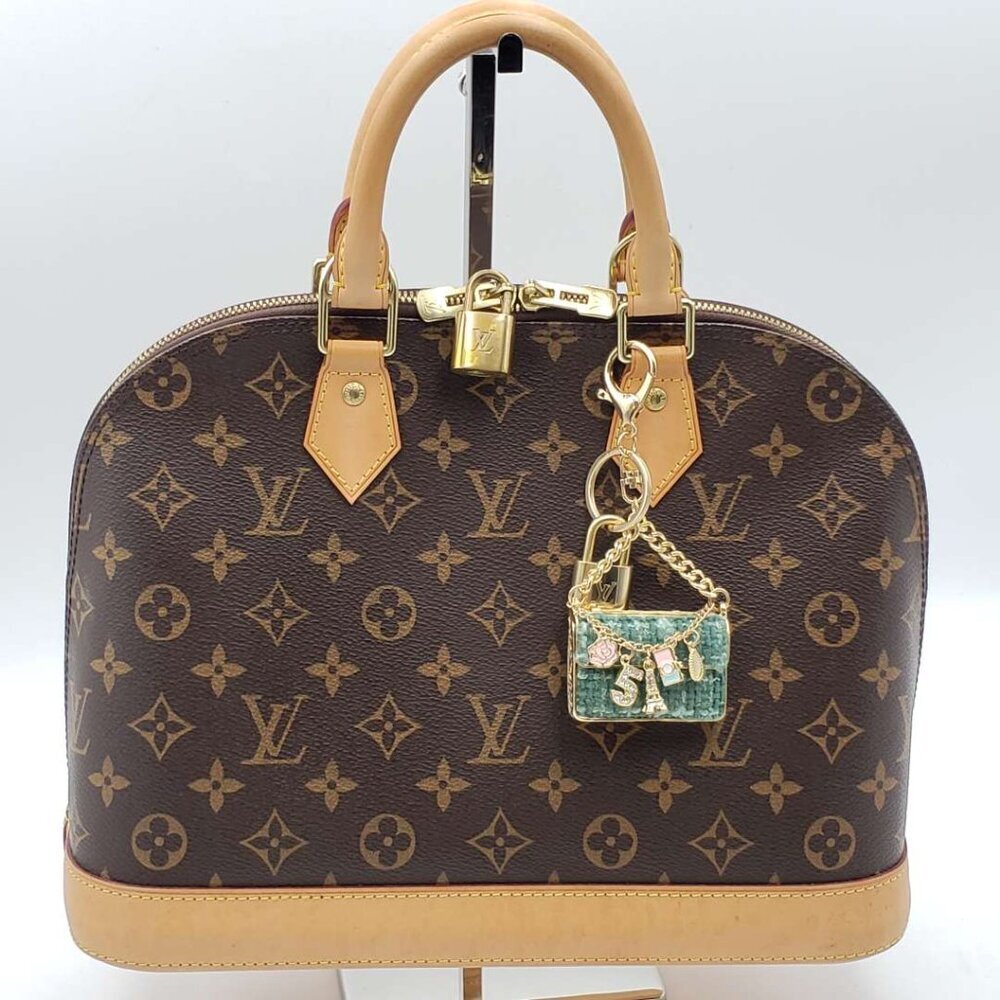 Louis Vuitton Gold Lock 🔒 Authentic LV Key + Unbranded Tweed Bag Charm - Picture 10 of 10